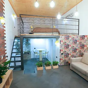 Santa Chiara Maison Apartment Neapel